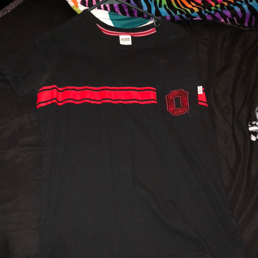Black & red PINK short sleeve Ohio State shirt